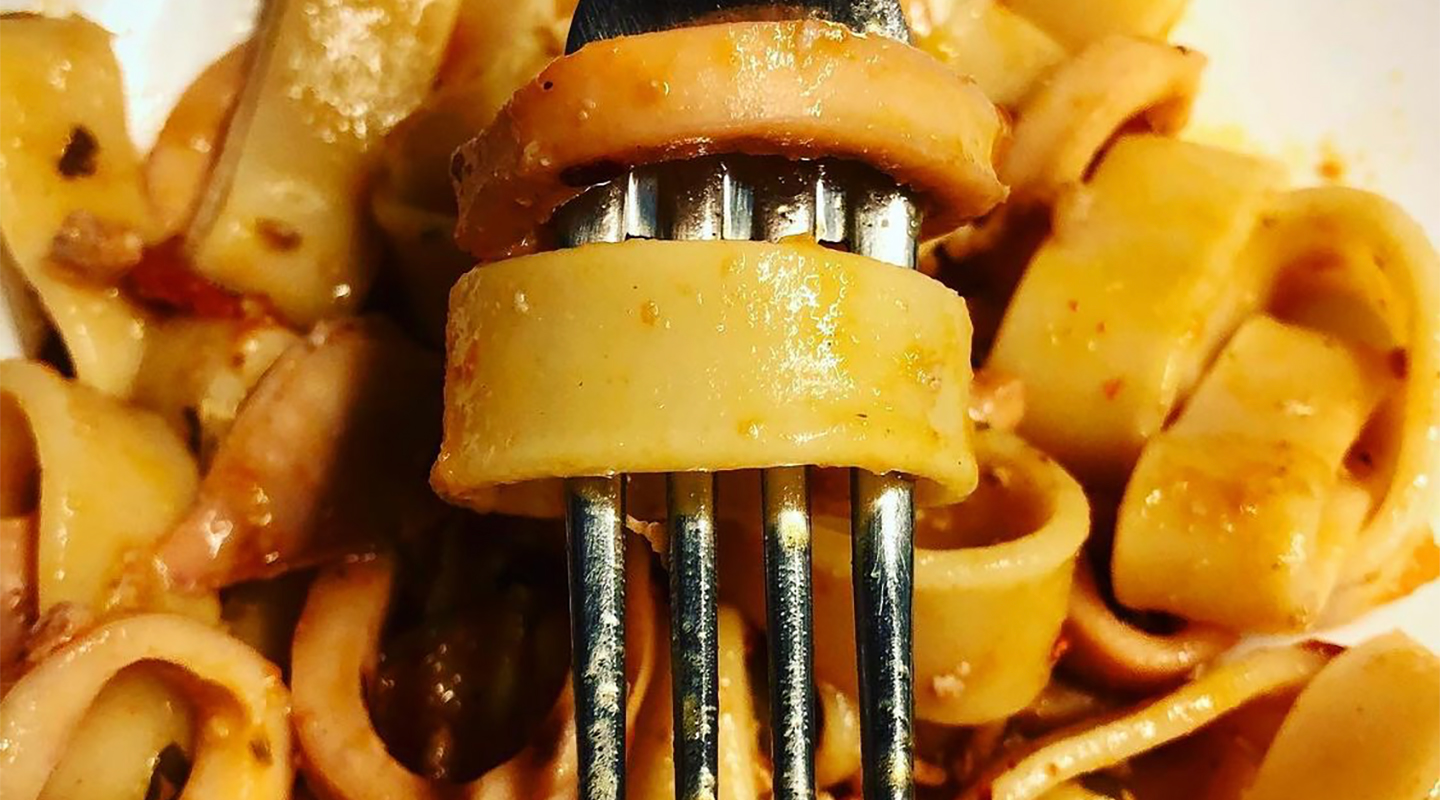 Calamarata, un Tipo di Pasta dal look Marino