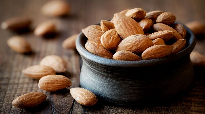 Le mandorle siciliane vendute online da foodoteka
